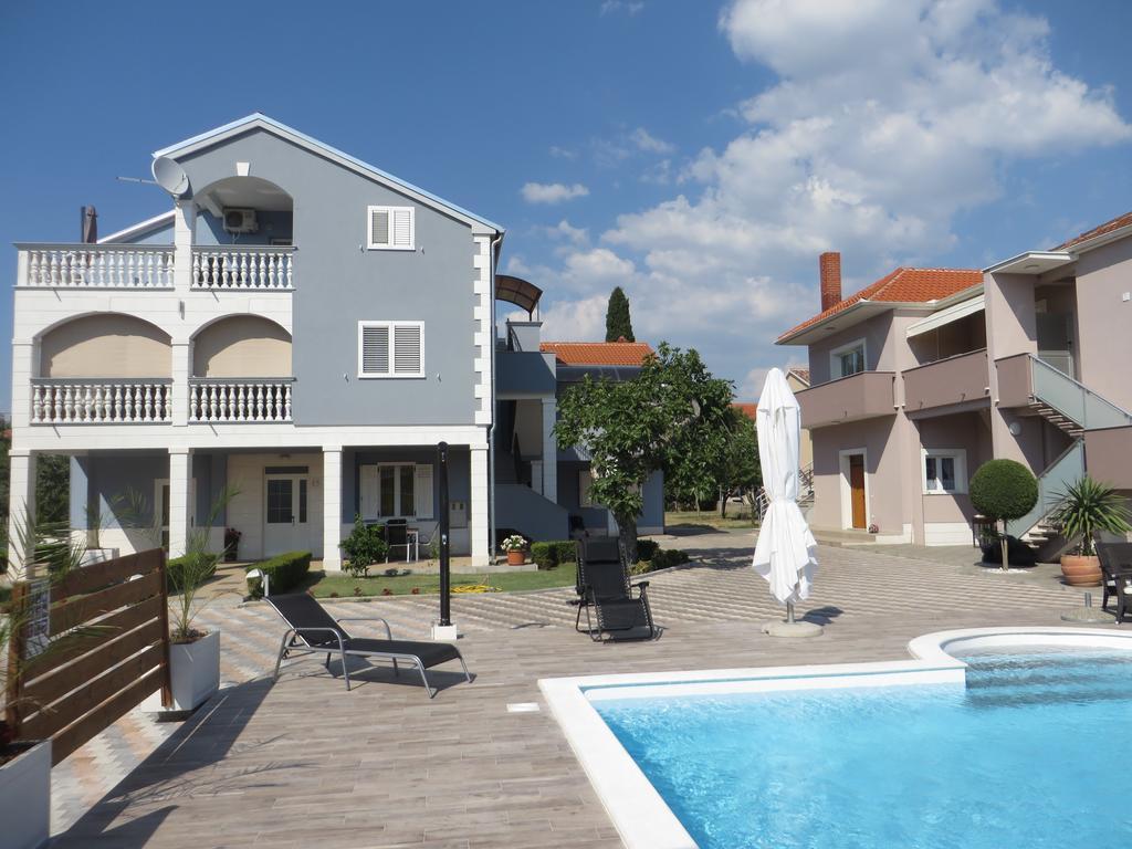 ביוגראד נה מורו Banic Apartments With Pool מראה חיצוני תמונה