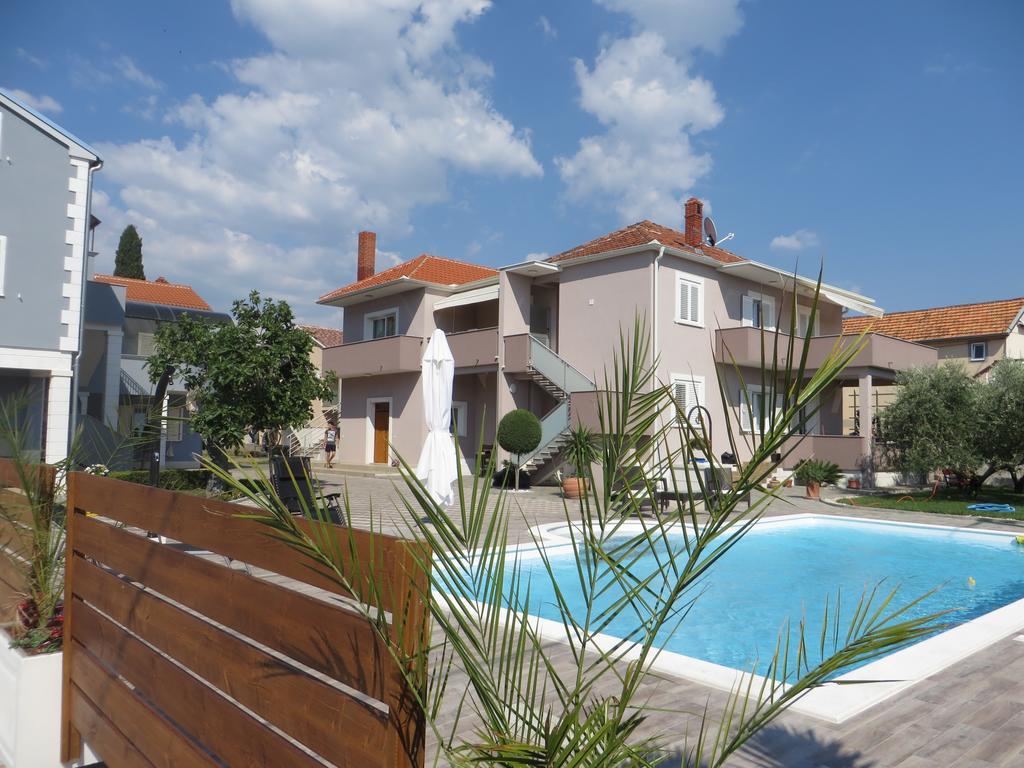 ביוגראד נה מורו Banic Apartments With Pool מראה חיצוני תמונה